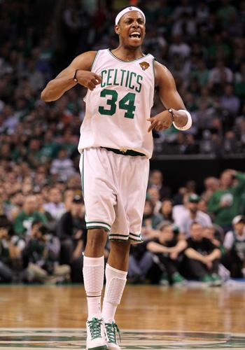 半场：热那亚1-1佛罗伦萨，厄斯蒂高破门，古德蒙德松点射（半场战报：热那亚1-1佛罗伦萨，厄斯蒂高建功，古德蒙德松点射）