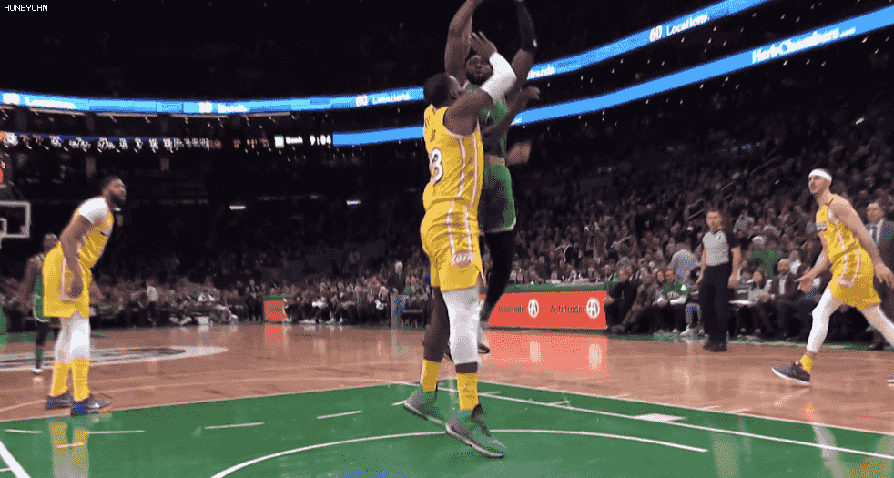 图片报：皇萨仁等豪门都在争夺16岁艾希霍恩，赫塔想和他续约（图片报：皇萨仁等豪门竞逐16岁天才艾希霍恩，赫塔力争续约留人）