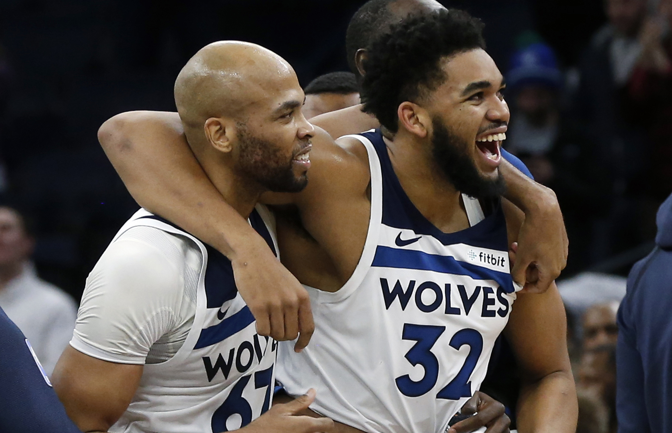 前队友：曾和马拉多纳开车出行，交警把我们拦住只为和他合影（前队友忆：与马拉多纳同车外出，交警拦停只为合影）