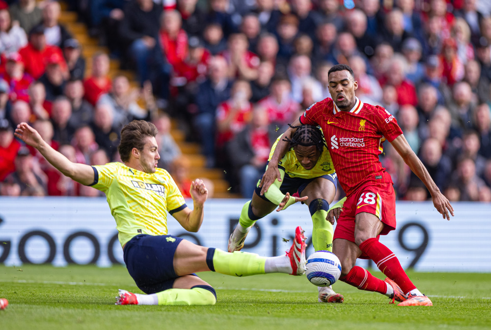 国际米兰圆领卫衣，太漂亮啦想要（国际米兰圆领卫衣，美到想入手）