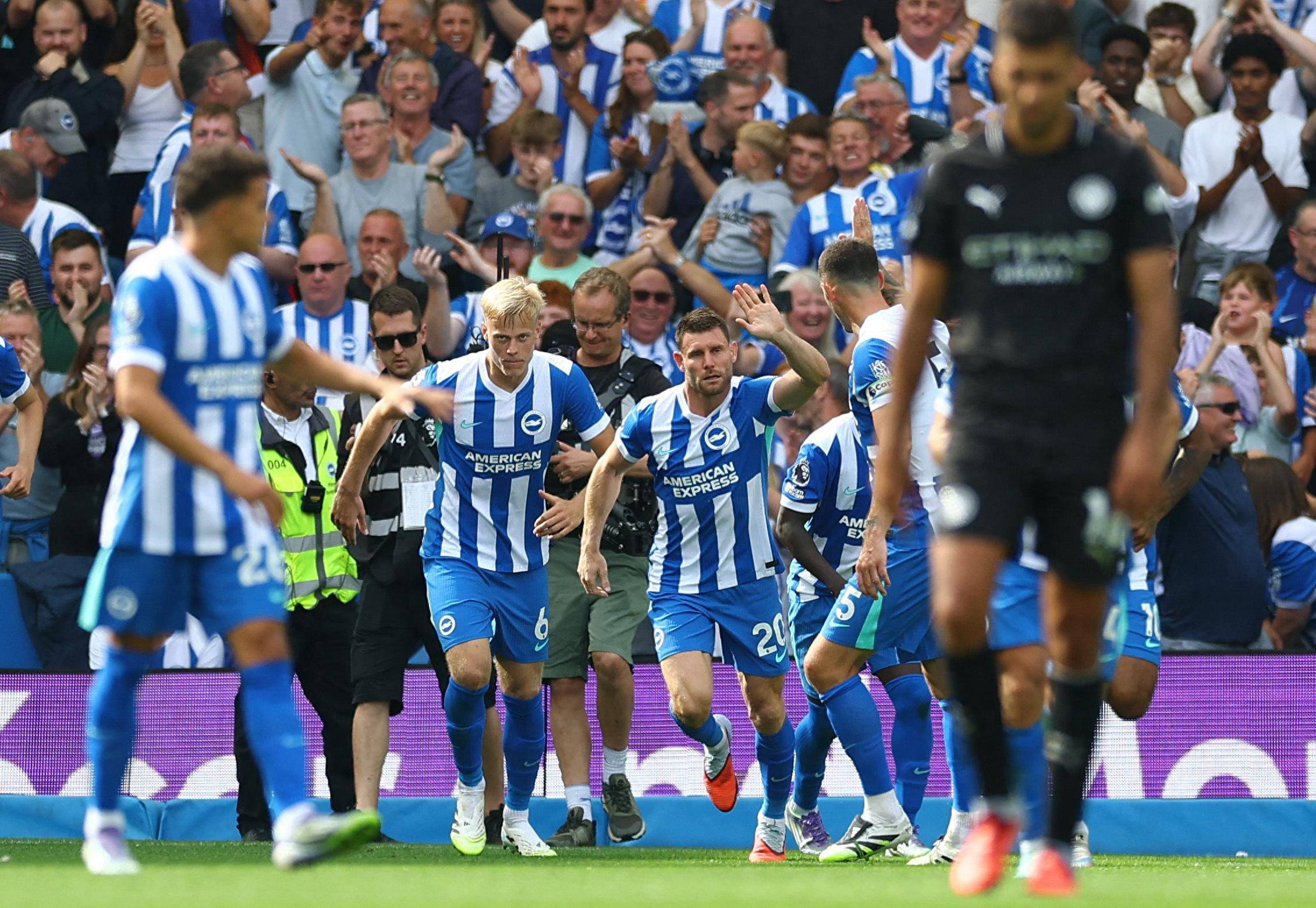 记者：多特对贝壳标价2500万-3000万欧，否则宁可其自由转会（记者：多特为贝壳要价2500万-3000万欧，不达价宁让其自由离队）