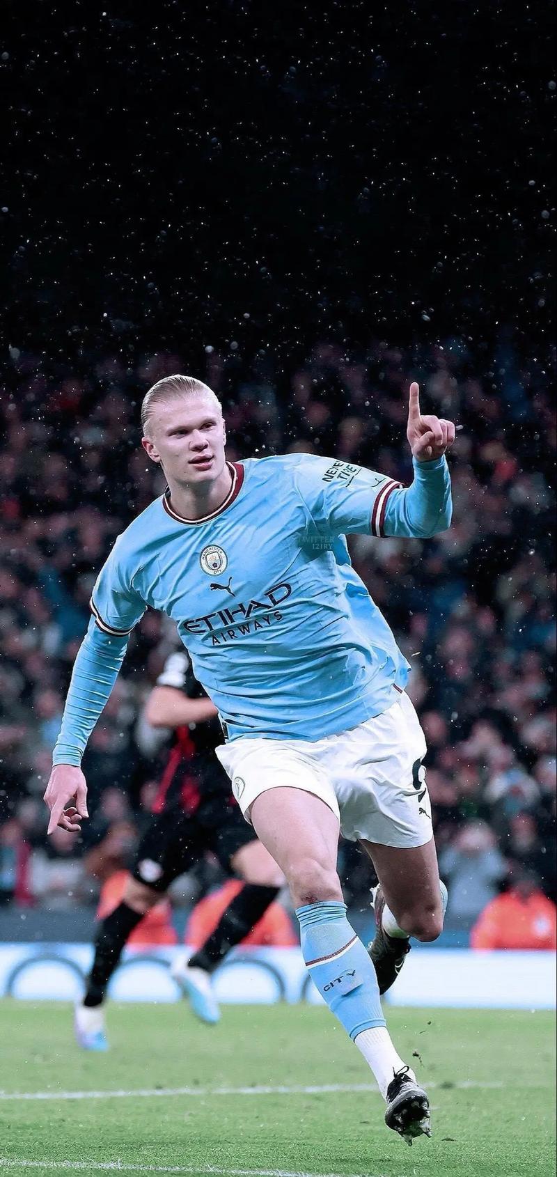 记者：切尔西引进哈托的转会费为4300万欧元，并包含转会分成（记者称：切尔西以4300万欧拿下哈托，附带二次转会分成条款）