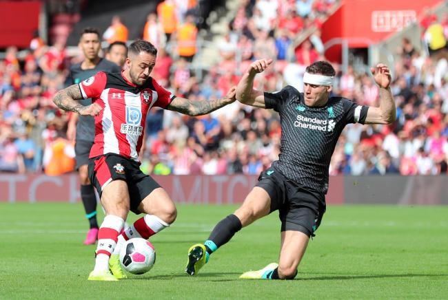 足球是朋友、梦想与人生的瞬间🔴⚫️⚽️（足球，串起朋友、梦想与人生的每个瞬间🔴⚫️⚽️）