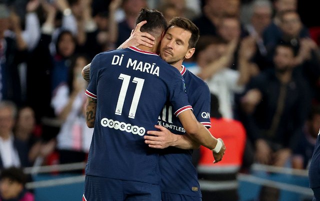 奎因12中7轰赛季新高22分，外加6板9助6抢断（奎因12投7中砍赛季新高22分，另有6篮板9助攻6抢断）