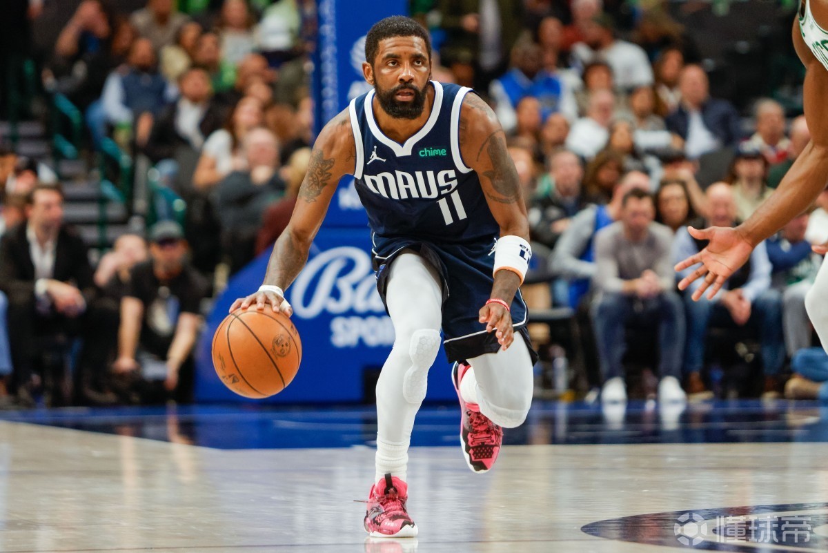 篮球NBA球员合约更新信息公开（NBA球员合约最新动态公布）