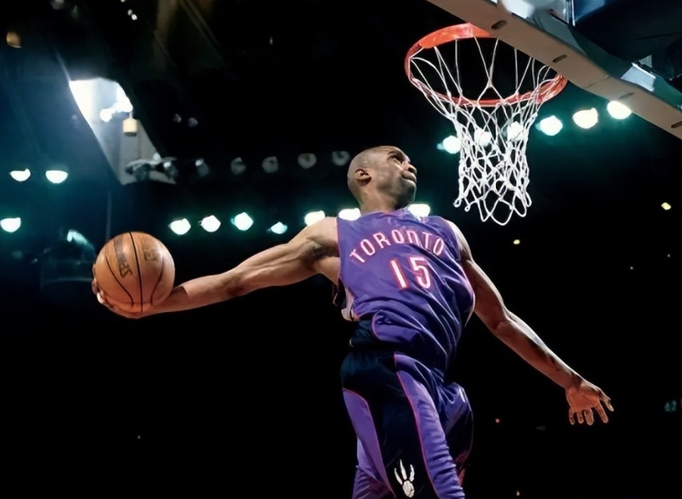 八村塁：东契奇缺席必须得有人站出来，我们需要保持团结一致（八村塁谈东契奇缺阵：总得有人顶上，我们必须团结一致）