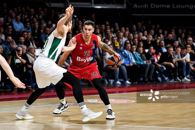 昂达夫：拜仁的一些球员强得离谱，今天他们把我们完全摧毁了（昂达夫：拜仁有些球员强得夸张，今天他们彻底击溃了我们）