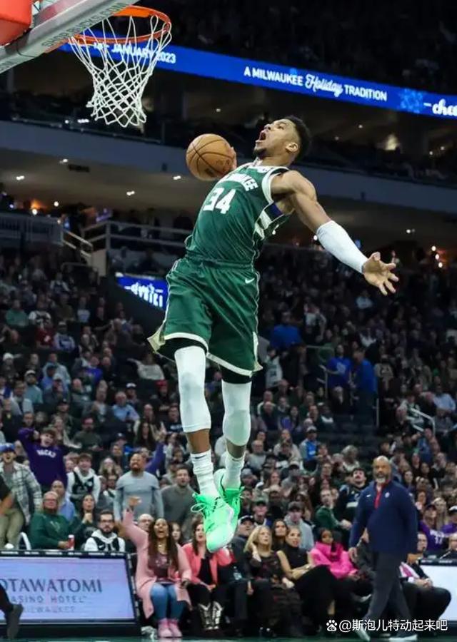 Scotto：雄鹿仍坚持围绕字母哥建队 他们欲升级阵容&尤其补强侧翼（Scotto：雄鹿将继续围绕字母哥打造球队，计划升级阵容，侧翼补强为重）